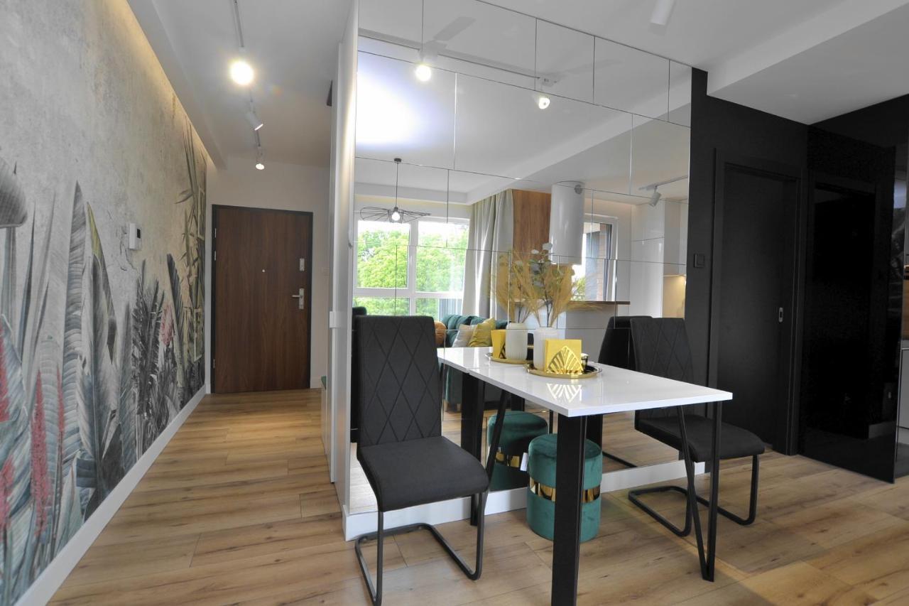 Apartament Krolowej Bony- Z Garazem Centrum Gliwic กลีวิตเซ ภายนอก รูปภาพ